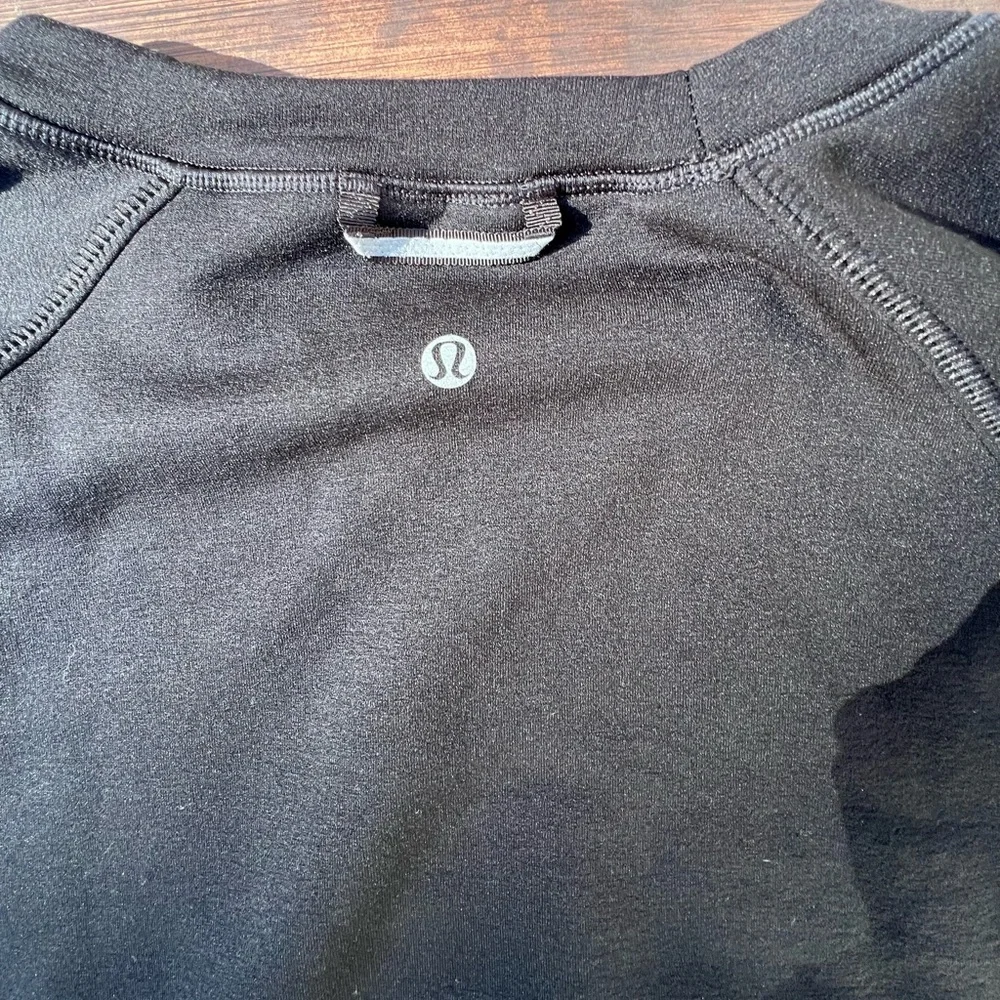 Lululemon Home‎ Stretch Black Crew